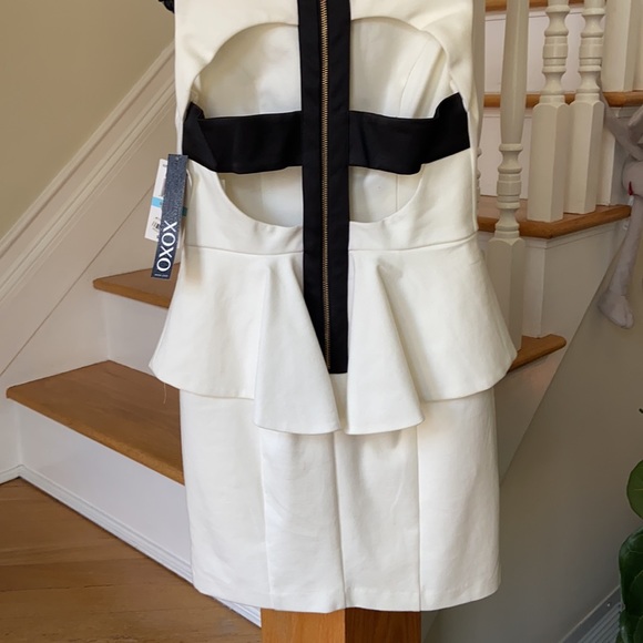 XOXO WHITE AND BLACK PEPLUM FORMAL DRESS - Picture 6 of 8